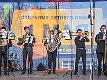 Театрализованные представления и научные шоу: что подготовили парки Москвы к открытию летнего сезона