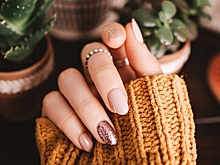 Ледяная Барби и другие тренды маникюра−2024, которые вы захотите повторить