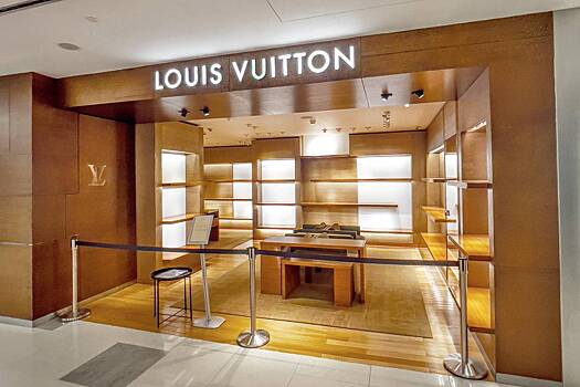 Louis Vuitton лишился миллиарда рублей из-за закрытия магазинов в России