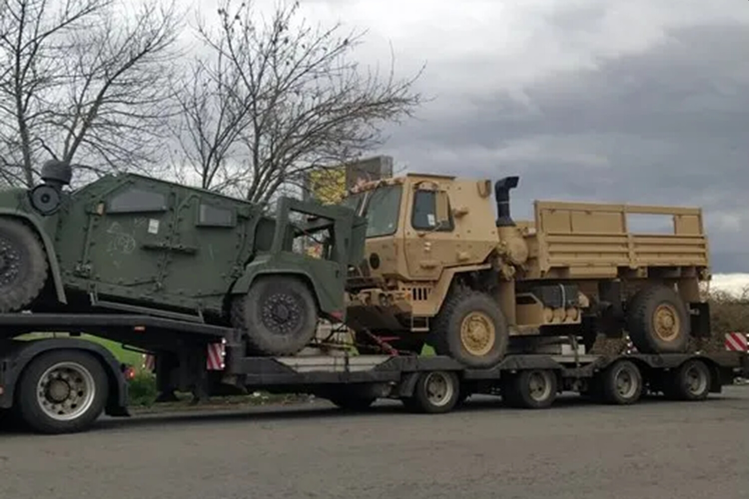 Грузовик НАТО перевернулся в Румынии