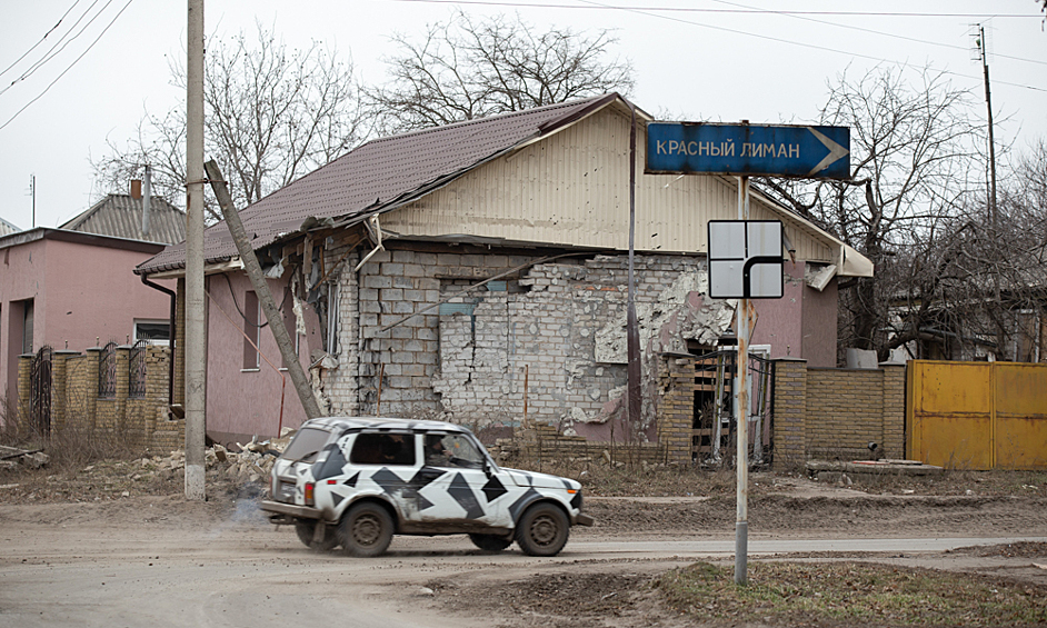 Автомобиль на одной из улиц города