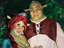 Хэллоуин-2019: Сергей Жуков стал зомби, а Тимберлейк — микрофоном