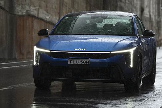 Преемник Kia Ceed сохранит «механику» и получит малолитражный мотор