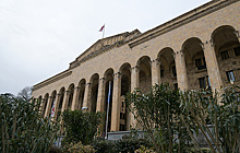 Парламент Грузии большинством голосов поддержал во втором чтении законопроект об иноагентах