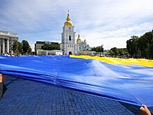 "Экономика Украины почти наполовину в тени"