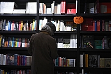 Новый роман Пелевина появится в книжных магазинах в 2023 году