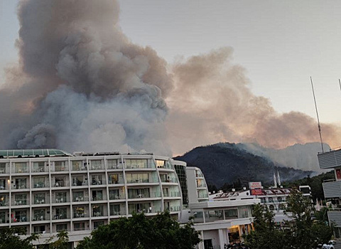 Гид сбежал от свердловчан, пытавшихся улететь из горящей Турции