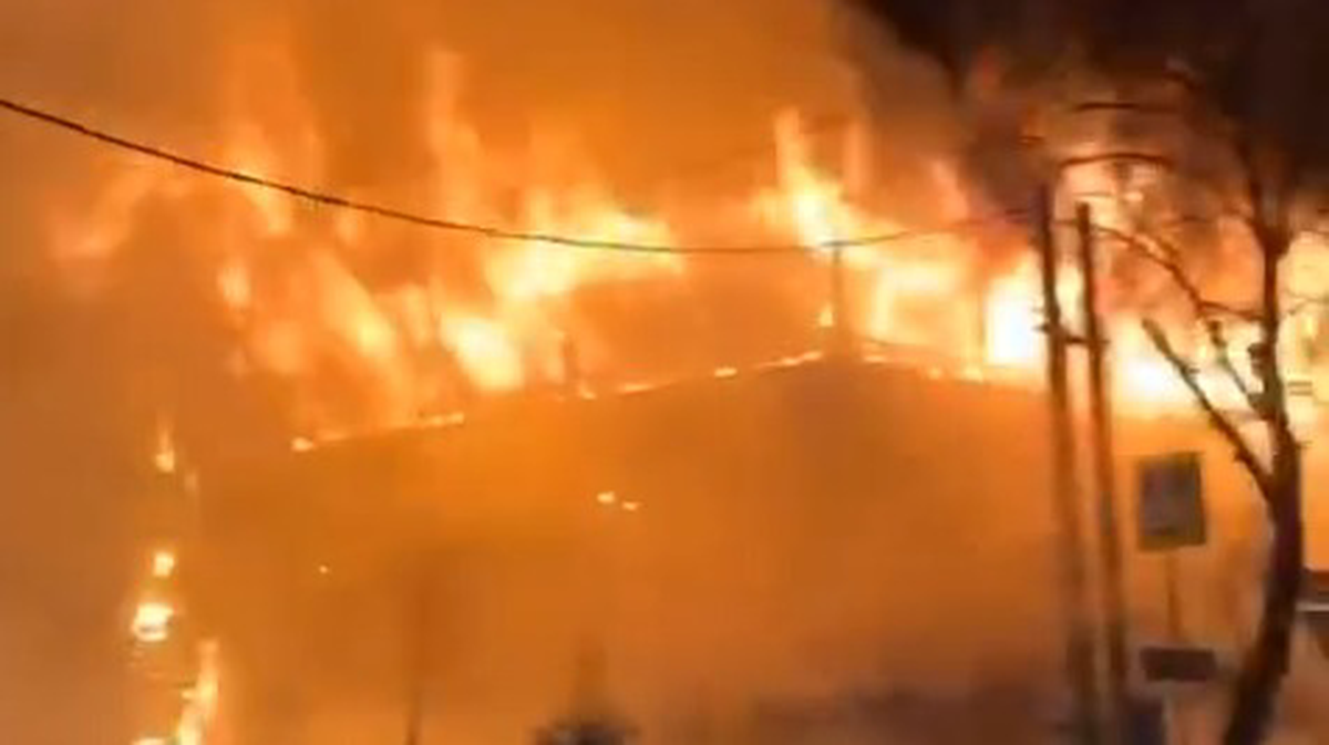 Крупный пожар в кафе разгорелся в подмосковном Тучкове