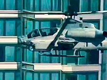 Над охваченным беспорядками Лос-Анджелесом заметили ударный вертолет AH-1Z Viper