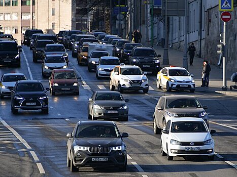 Власти Москвы впервые более чем за 10 лет увеличат транспортный налог
