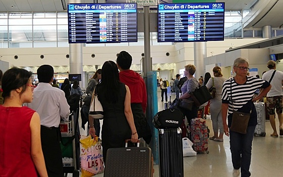 Аэропорт Хошимина перестанет сообщать о рейсах по громкой связи
