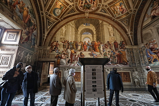 Турист устроил погром в Ватикане, требуя аудиенции Папы Римского