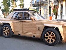 Китаец своими руками собрал шестиколёсный Rolls-Royce из дерева