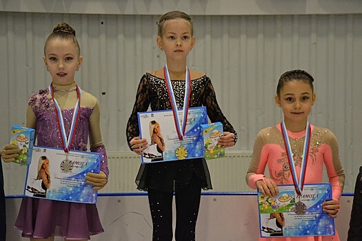Юные спортсмены из Армавира победили на Первенстве по фигурному катанию
