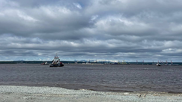 Переправа Салехард – Лабытнанги начала работать в ограниченном режиме