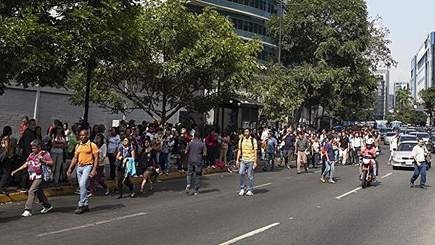 Венесуэла получила 65 тонн медикаментов от Китая