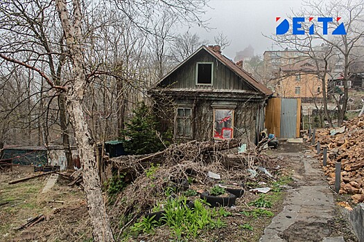 Россиянам запретили продавать самовольные постройки