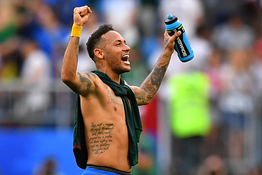 Неймар пробился в финал турнира по покеру