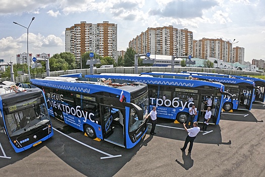 Собянин: Электробусы в столице вышли еще на четыре городских маршрута