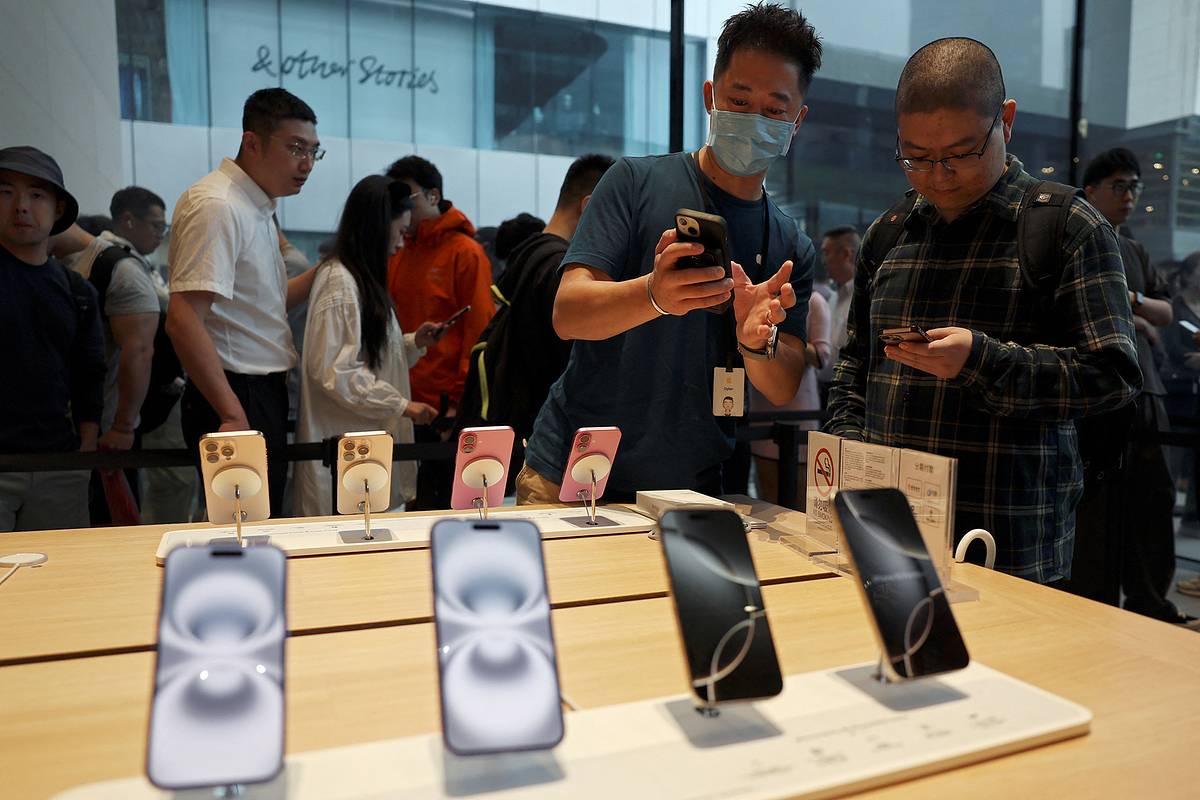 Apple Çin bazarında çətinliklərlə üzləşir