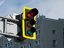 Поворачивать направо на красный свет могут разрешить водителям в Астане