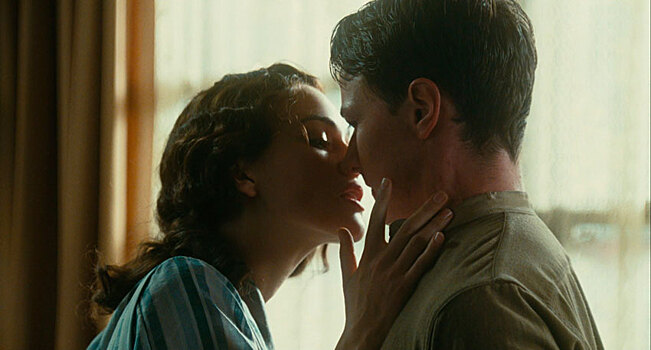 «Он очень хорош!»: кто из звезд лучше всех целуется