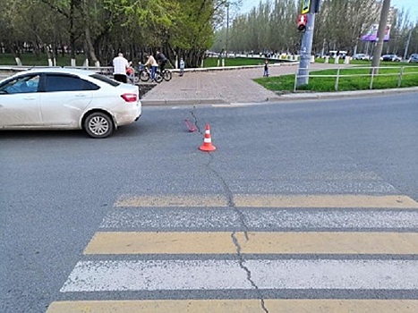 "Веста" сбила 16-летнюю девушку возле самарского парка Гагарина