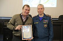 Житель села Белозерское за спасение человека удостоен награды МЧС