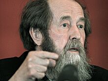 Буквально выпрашивал себе срок: за что арестовали Солженицына