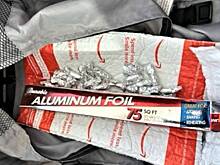 Пассажир самолета завернул боевые патроны в фольгу и попытался пронести их на борт