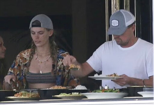 ДиКаприо снова заметили с потенциальной 23-летней возлюбленной