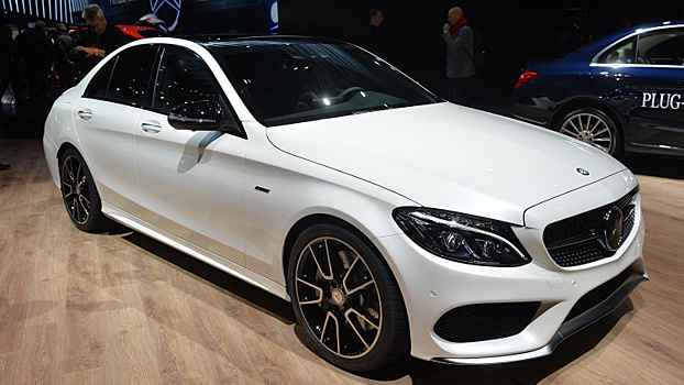 «Мерседес» подготовил для C-Class спортивные аксессуары