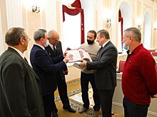 Валерий Лидин провел встречу с ветеранами ВЛКСМ