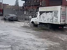 Вынужденный флешмоб: авто поплыли по улицам Новосибирска