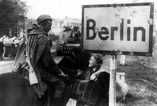 Почему советским солдатам приписали 2 млн обесчещенных немок