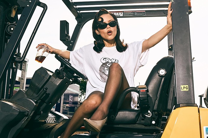 Фотографии из соцсетей актрисы