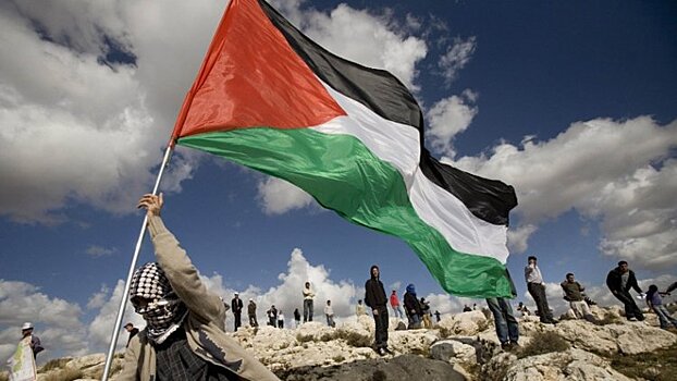 Махмуд Аббас отозвал представителя Палестины в Вашингтоне
