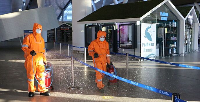 Химики-спасатели провели полную дезинфекцию пассажирского терминала «Платова»