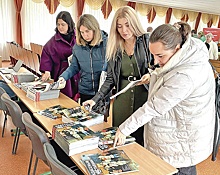 Уроки "Классного наставника": как спецвыпуск для педагогов доставили в школы новых российских регионов