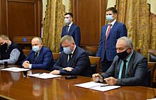 Михаил Исаев подписал соглашение о присоединении трех муниципалитетов к Саратову