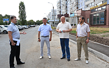 Рязанские депутаты проконтролировали ремонт двора на улице Есенина