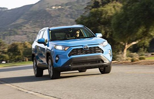 Toyota представила RAV4 нового поколения с усиленными мерами безопасности