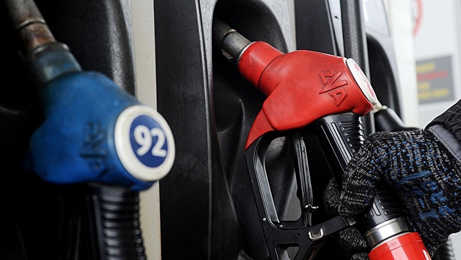 Бензин на бирже упал в цене
