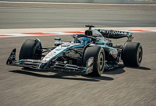 Тед Кравиц: Новый автомобиль Mercedes – это серебристо-чёрный Red Bull
