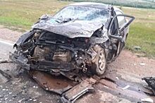 В лобовом столкновении Nissan и Kia в Башкирии погиб человек, двое ранены