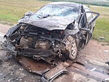 В лобовом столкновении Nissan и Kia в Башкирии погиб человек, двое ранены