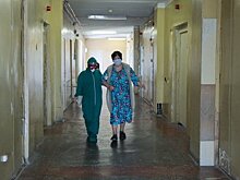 Главное о коронавирусе на 22 февраля: пандемия может закончиться в 2022 году, пик "омикрона" в России пройден