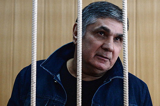 Главного вора России придержали в СИЗО после приговора