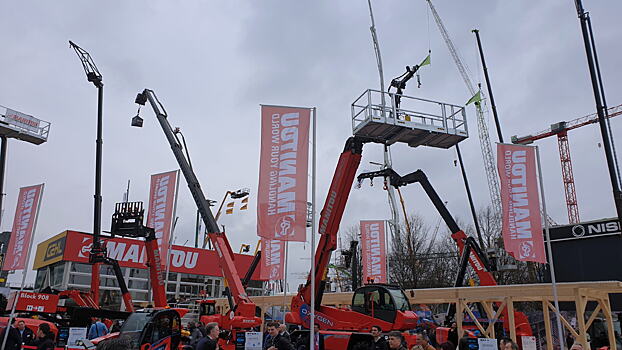 Manitou представила первую в мире электрическую внедорожную коленчатую подъёмную платформу