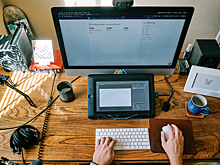 Чаще всего специалисты с навыками владения нейросетями требуются в сферах ИТ и маркетинга